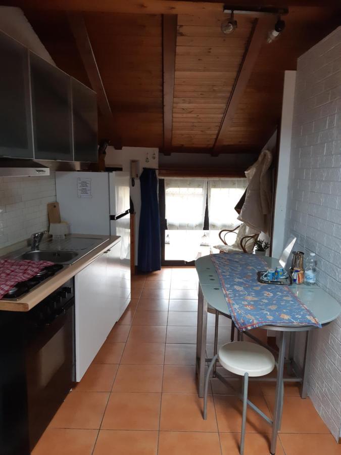 Little 58 Luino Exterior foto